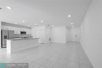 3537 SW San Benito St in Port St. Lucie, FL - Building Photo - Building Photo