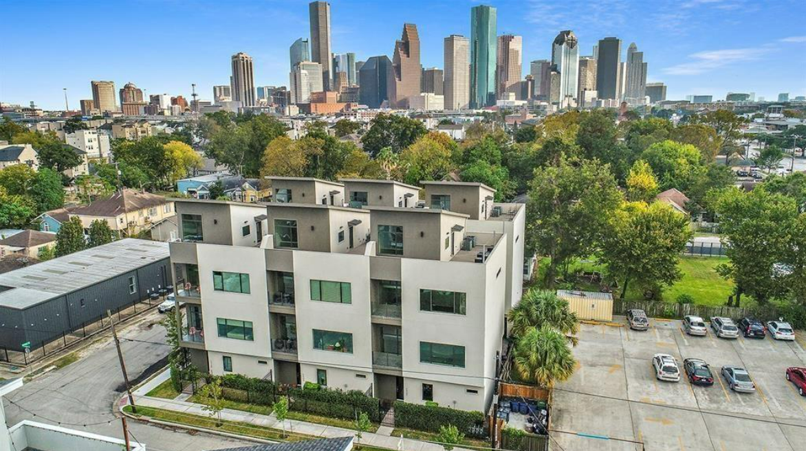 1721 Hickory St, Unit Room 2 in Houston, TX - Building Photo