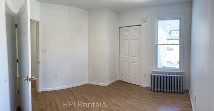 1103 Geyer Rd in Pittsburgh, PA - Building Photo - Building Photo