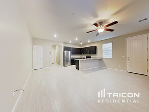 12544 W Hummingbird Terrace in Peoria, AZ - Building Photo - Building Photo