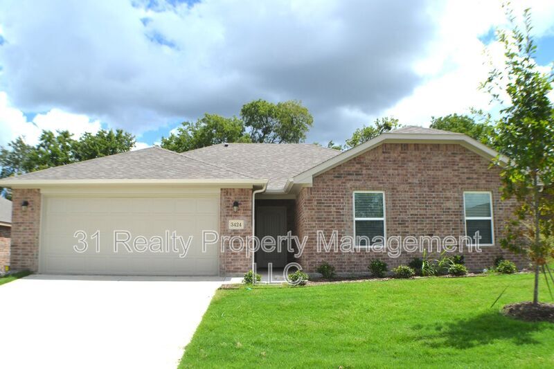 3424 Brookstone Dr in Sherman, TX - Foto de edificio