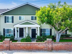 3342 Bradbury Rd in Los Alamitos, CA - Building Photo