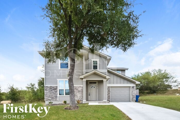 6518 Woodstock Dr in San Antonio, TX - Building Photo