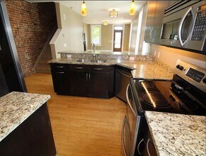 636 S Pearl St in Columbus, OH - Foto de edificio - Building Photo