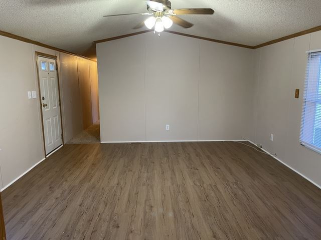 848 Birchwood Dr in Lockport, NY - Building Photo - Building Photo