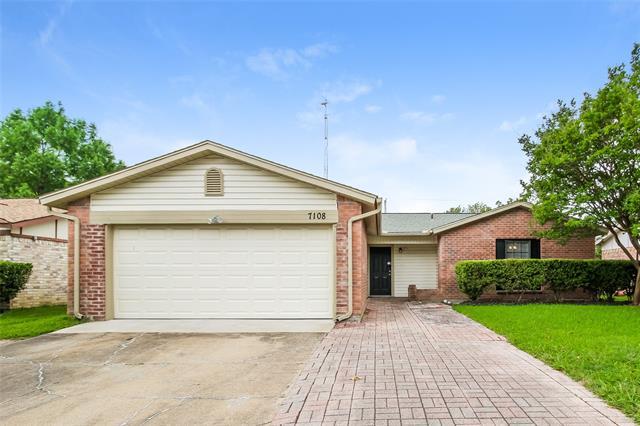 7108 Oldham Pl in North Richland Hills, TX - Building Photo