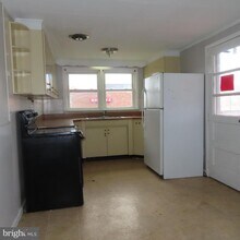 11601 Buchanan Trail E in Waynesboro, PA - Foto de edificio - Building Photo