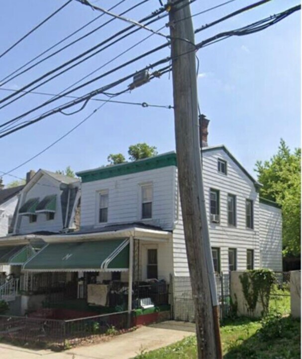 6728 Chew Ave in Philadelphia, PA - Building Photo