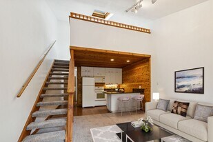 2285 Sidewinder Dr in Park City, UT - Building Photo