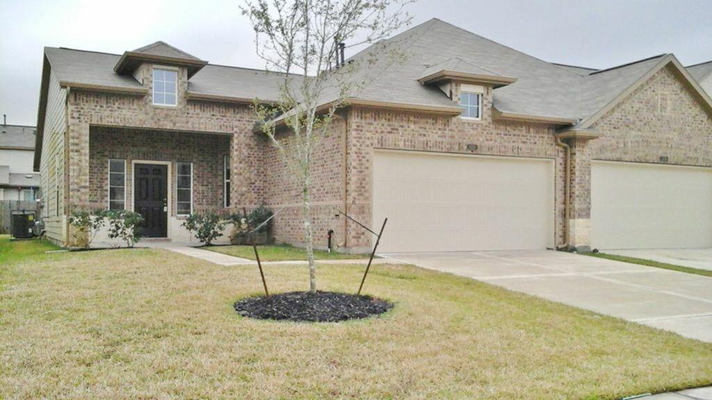 12230 Ghita Lane in Houston, TX - Building Photo