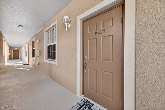 9601 Spanish Moss Way