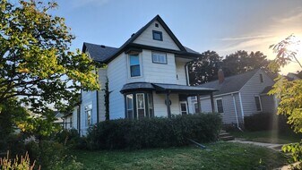1410 Breda Ave, Unit 1 in St. Paul, MN - Building Photo