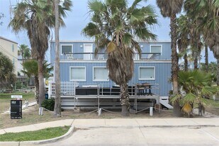 2615 Gulf Blvd in South Padre Island, TX - Building Photo