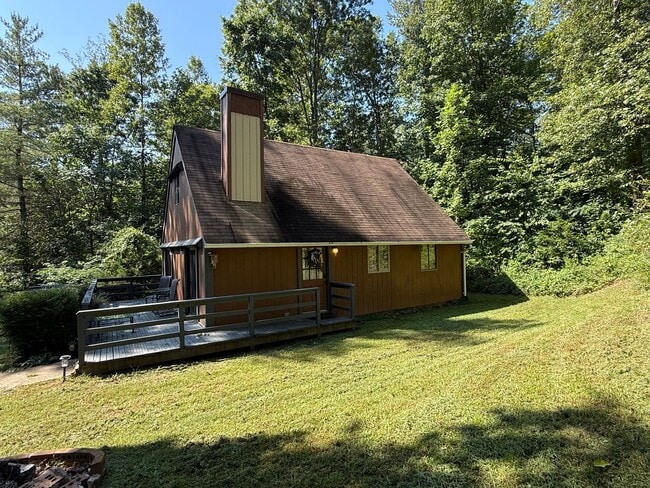 4130 Monacan Trail Rd in North Garden, VA - Building Photo - Building Photo