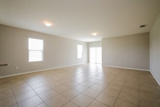 1301 SW 9th Ct in Cape Coral, FL - Building Photo - Building Photo