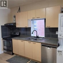 72 Victoria St in Brantford, ON - Building Photo - Building Photo