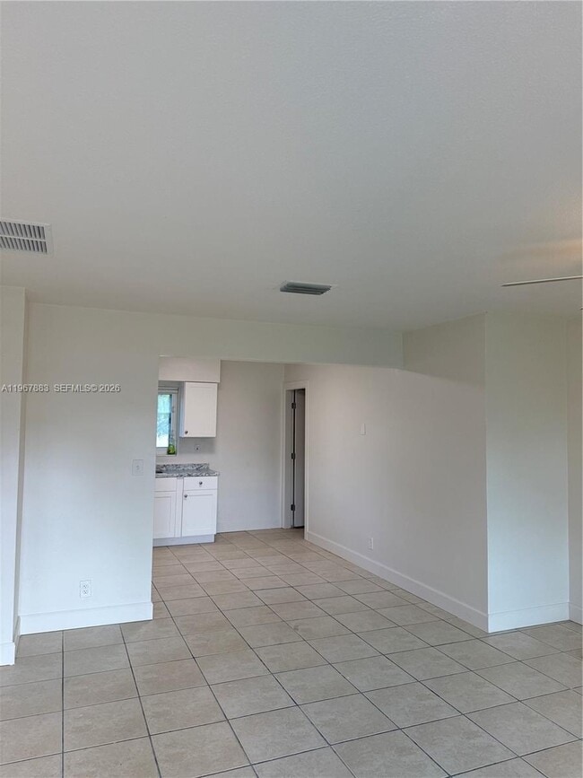 4531 SW 32nd Ave in Fort Lauderdale, FL - Building Photo - Building Photo