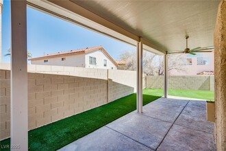 7816 Calico Flower Ave in Las Vegas, NV - Building Photo - Building Photo