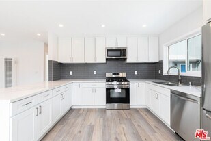 3872 Bentley Ave in Culver City, CA - Building Photo