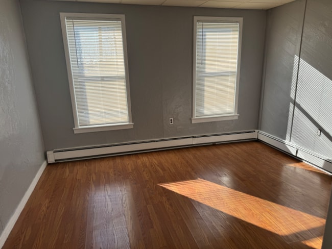 property at 1513 S Albert St
