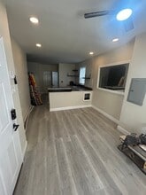 210 W 5th St, Unit apt 1a in Chester, PA - Building Photo - Building Photo