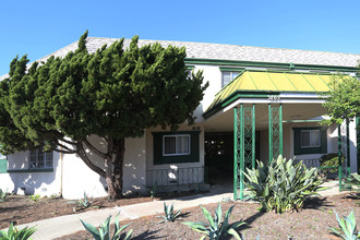 3865 Nicolet Ave in Los Angeles, CA - Foto de edificio - Building Photo