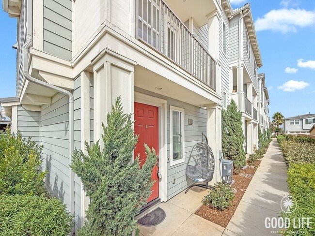 property at 513 Finch Ln