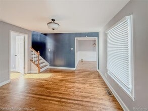 49 Hovey St in Oxford, MI - Building Photo - Building Photo