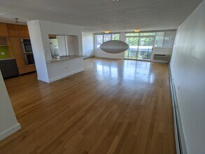 345 Harvard, Unit 4CD in Cambridge, MA - Building Photo - Building Photo