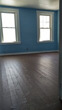 195 Main St, Unit 3 in Claremont, NH - Building Photo - Building Photo