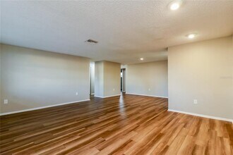 8653 Sabal Way in Port Richey, FL - Building Photo - Building Photo