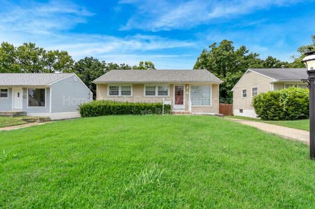 property at 10527 Prestwick Dr