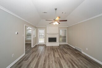 7308 Schilling Cove E in Memphis, TN - Building Photo - Building Photo
