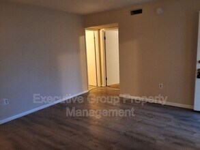 1190 Lois Ln in Radcliff, KY - Building Photo - Building Photo