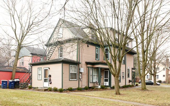 1401 Golden Ave in Ann Arbor, MI - Building Photo - Building Photo