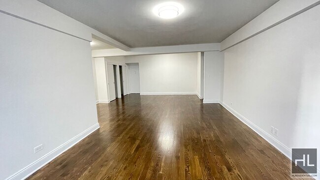 EAST 69 STREET, Unit 10K in New York, NY - Foto de edificio - Building Photo