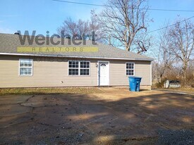 107 N 5th St in Marmaduke, AR - Building Photo