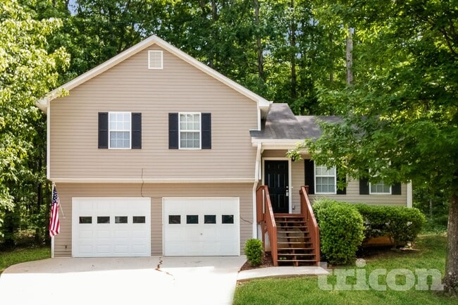 property at 125 Kennedy Dr