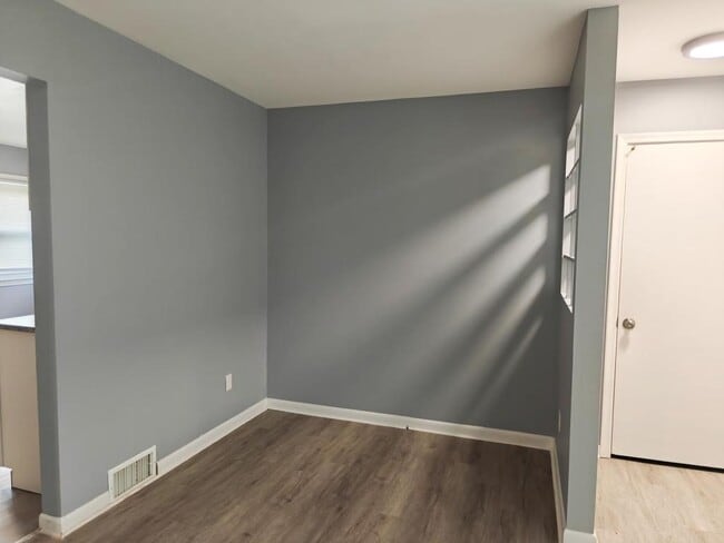 941 Belton St in Garden City, MI - Building Photo - Building Photo