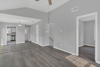 18619 Haughland Dr in Cypress, TX - Building Photo - Building Photo