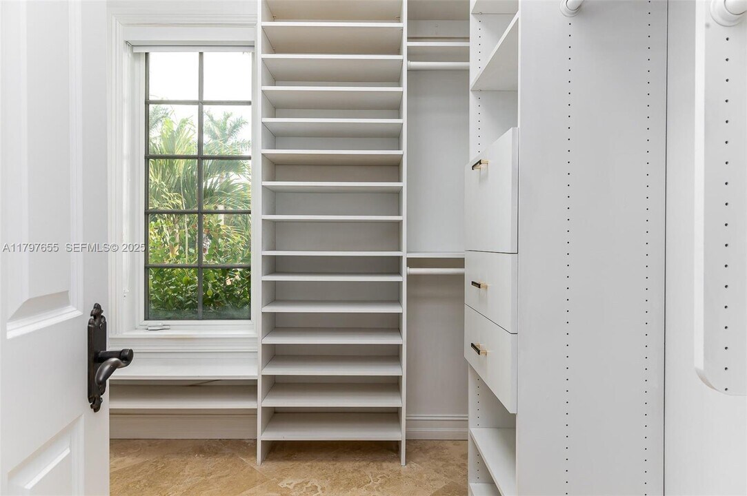 1309 Middle River Dr in Fort Lauderdale, FL - Building Photo