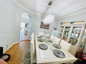 5901 S Sable Cir in Margate, FL - Building Photo - Building Photo