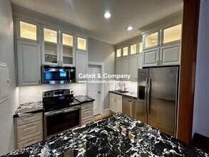 144 Commonwealth Avenue, Unit 6 in Boston, MA - Building Photo - Building Photo