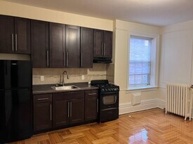 28 Duncan Avenue in Jersey City, NJ - Building Photo