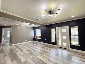 2104 Madera St in Dallas, TX - Building Photo - Building Photo
