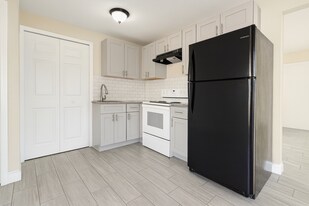 5451-5453 Eleventh Ave in Ft. Myers, FL - Building Photo