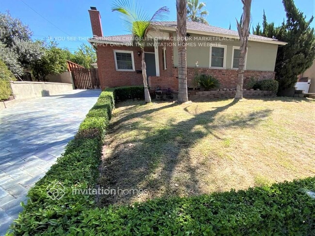 property at 2906 N Frederic St