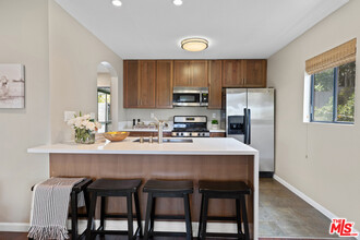 205-207 5th Ave in Venice, CA - Building Photo - Interior Photo