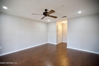 5201 Atlantic Blvd in Jacksonville, FL - Building Photo - Building Photo