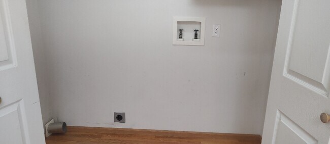 410 Harrison Ave in Chester, MT - Building Photo - Building Photo